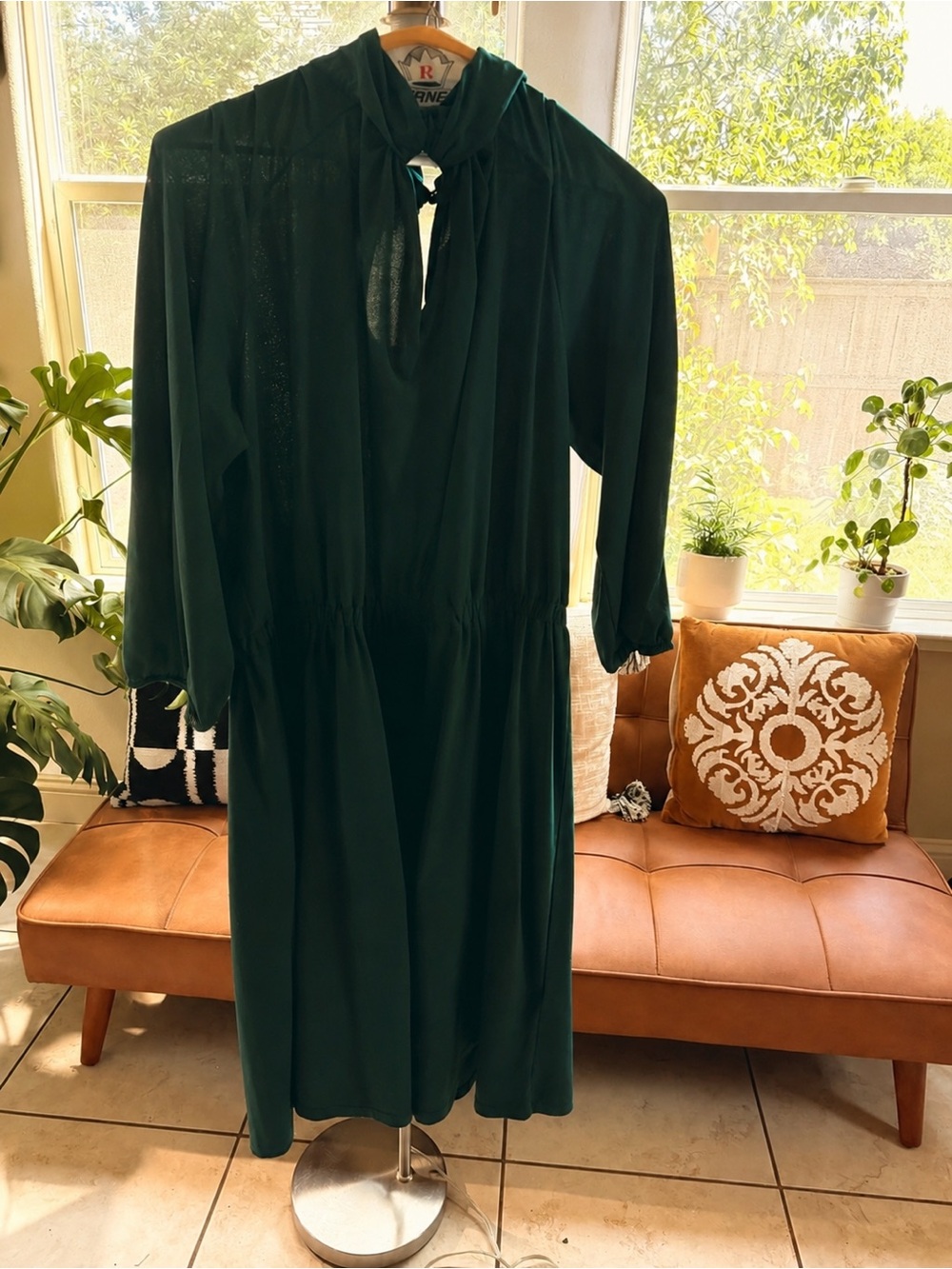 Dark Green Knee-Length Dress with Gathered Waist